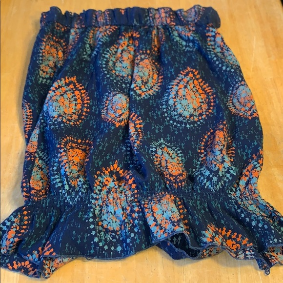 Decree Ruched Ruffle Top - Picture 2 of 5